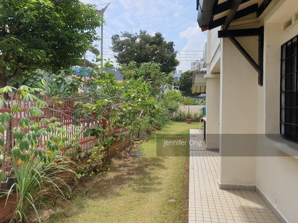 Peakview Estate (D16), Semi-Detached #281040801